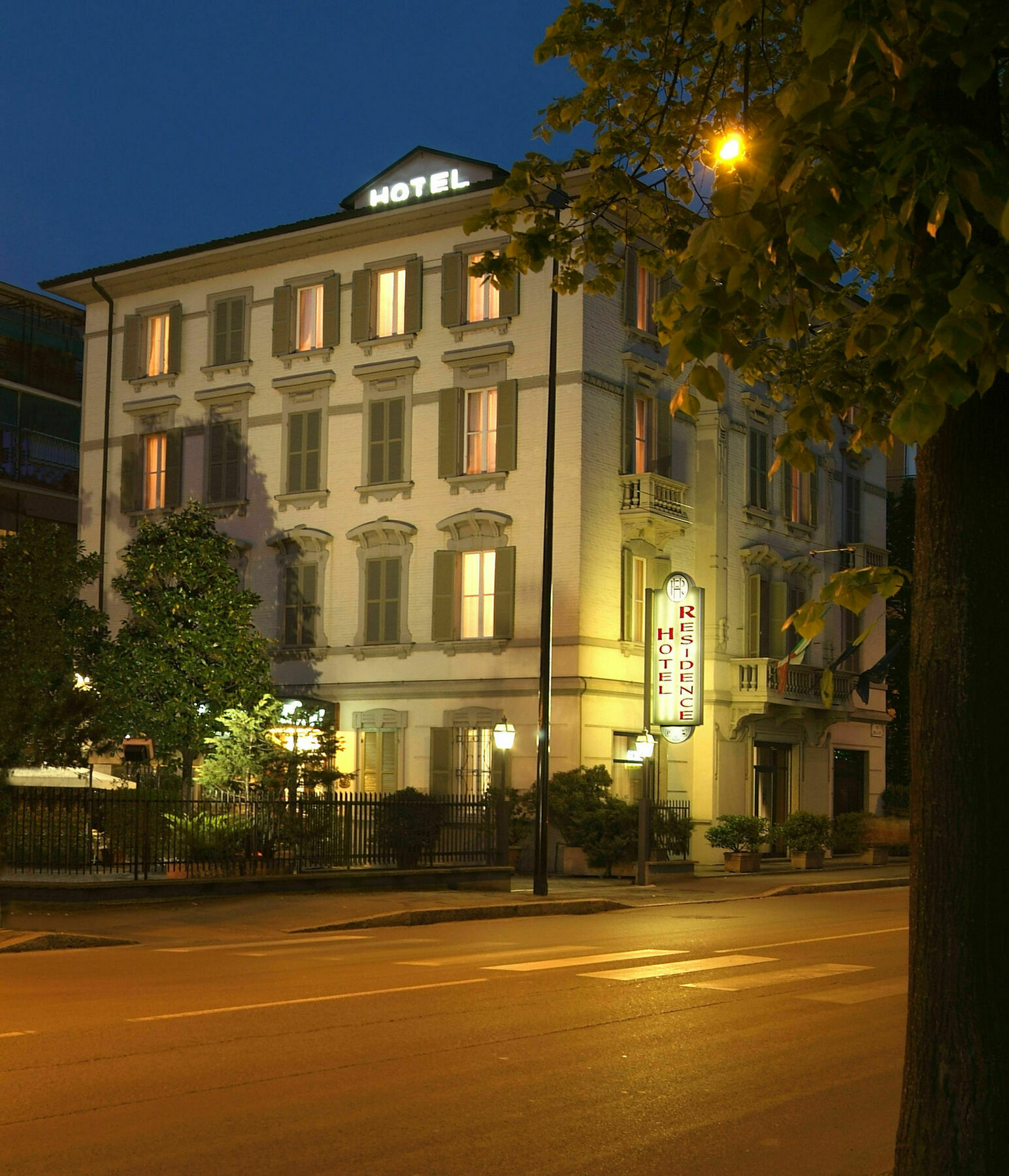 Hotel Residence Parma Zewnętrze zdjęcie